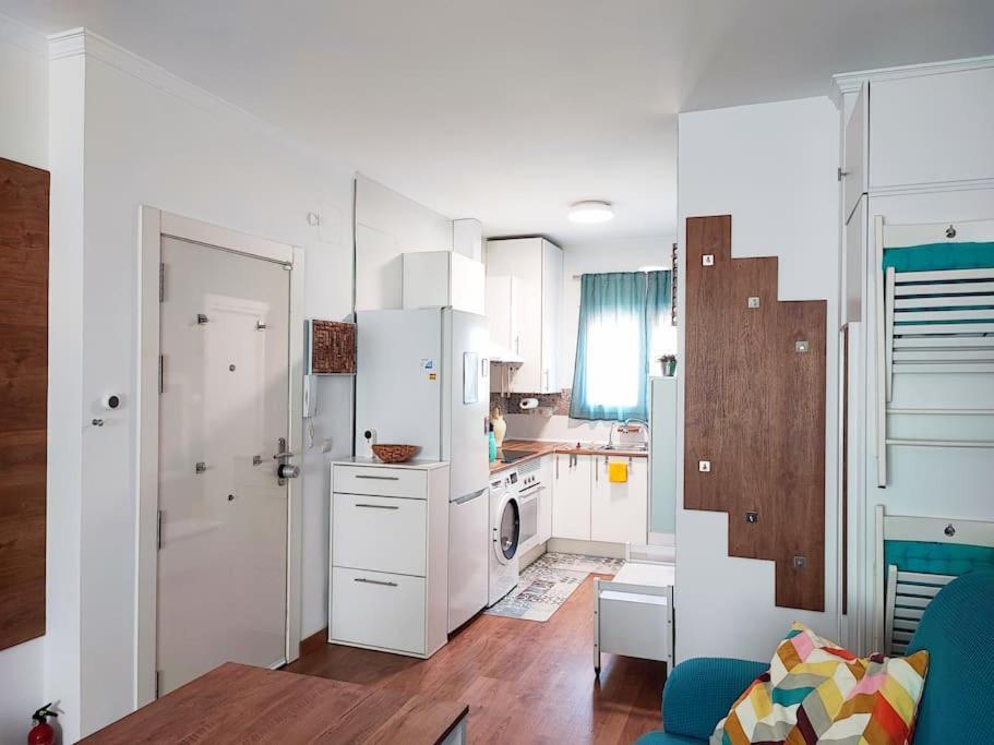 Bright And Quiet Studio In Malaga Bagian luar foto